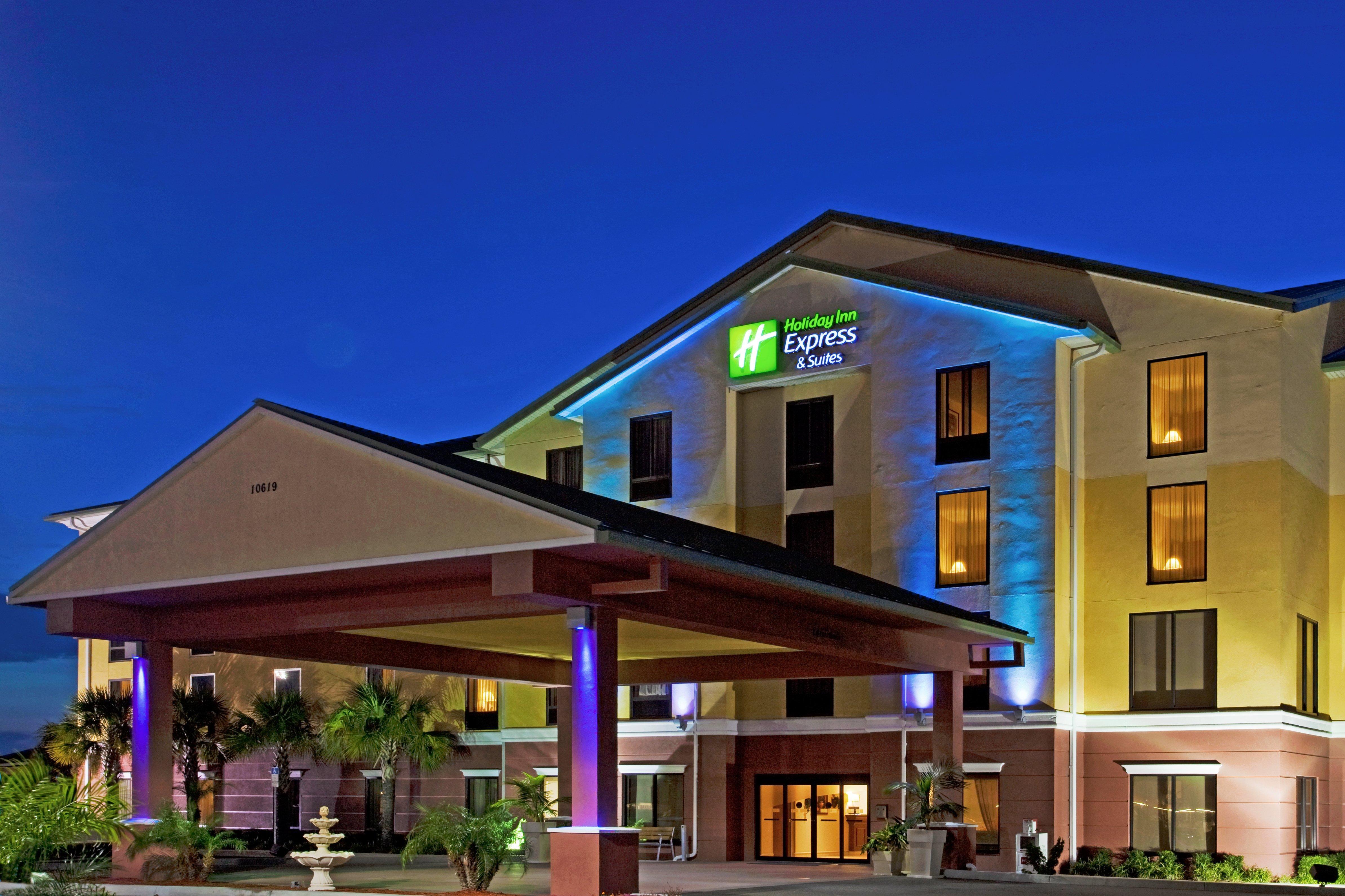 Holiday Inn Express Hotel & Suites Port Richey By Ihg Eksteriør bilde